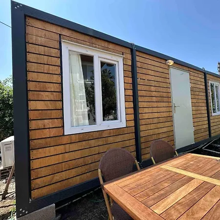 Castabus Homes *