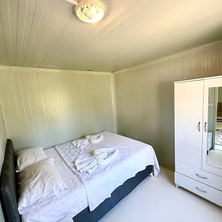 Castabus Homes *